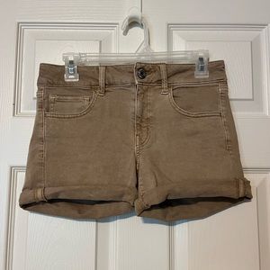 American Eagle Shorts - Khaki Shorts